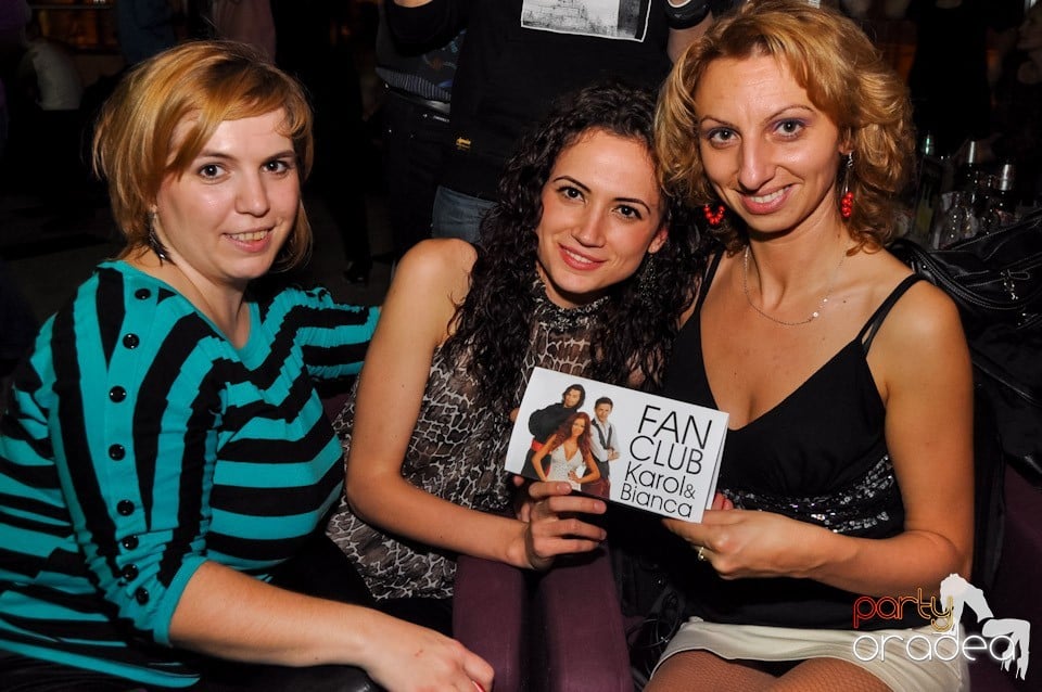 Seară de dans în Blondy's Art Café, 