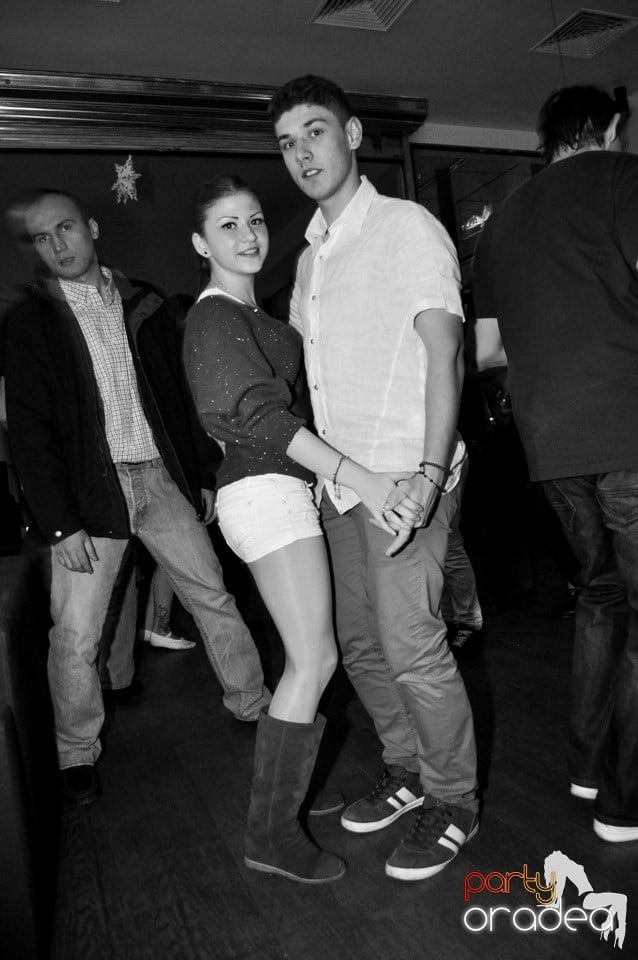 Seară de dans în Blondy's Art Café, 