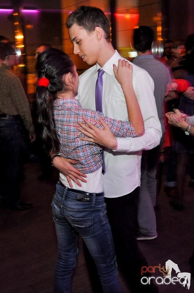 Seară de dans în Blondy's Art Café, 