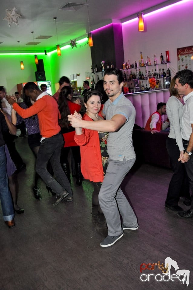 Seară de dans în Blondy's Art Café, 