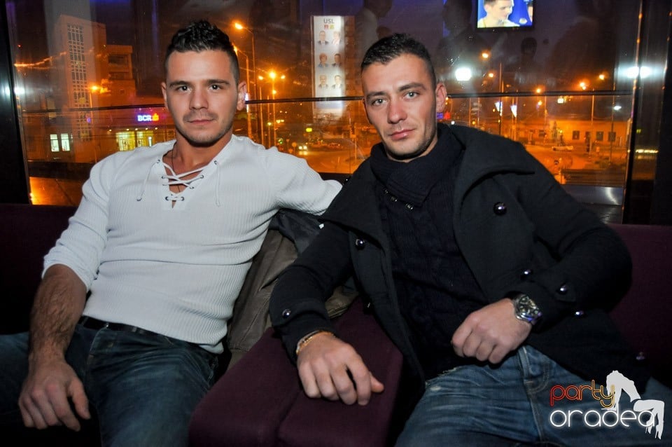 Seară de dans în Blondy's Art Café, 