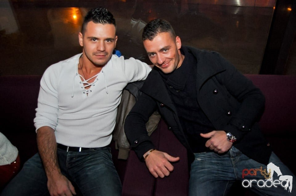 Seară de dans în Blondy's Art Café, 