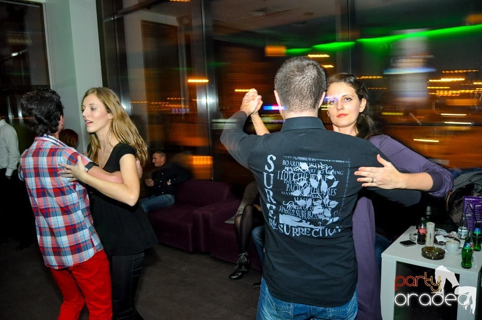 Seară de dans în Blondy's Art Café, 