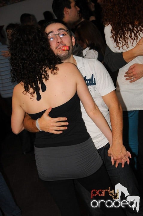 Seară de dans în Blondy's Art Café, 