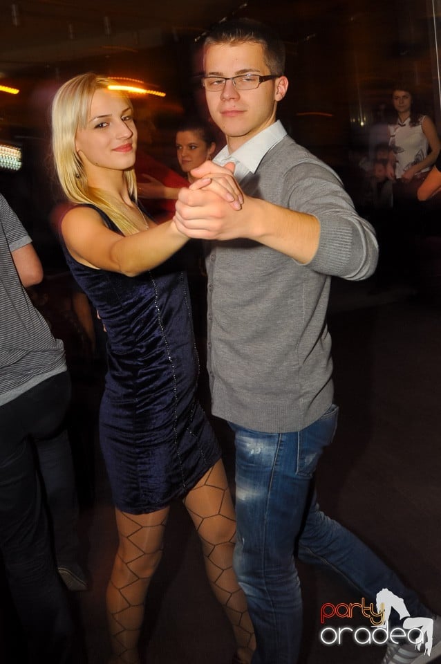 Seară de dans în Blondy's Art Café, 