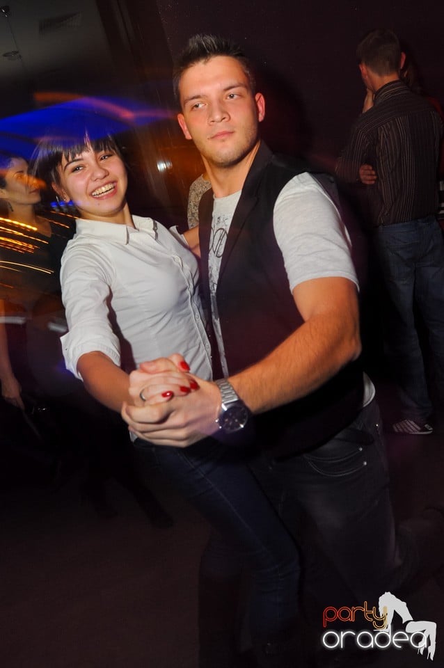 Seară de dans în Blondy's Art Café, 