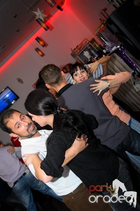 Seară de dans în Blondy's Art Café, 