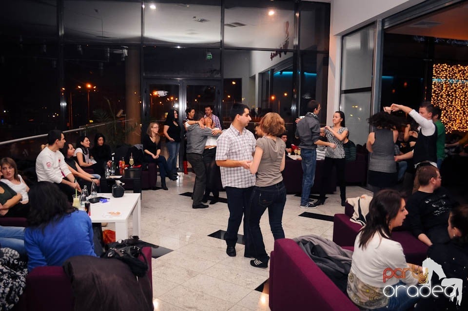 Seară de dans în Blondy's Art Café,