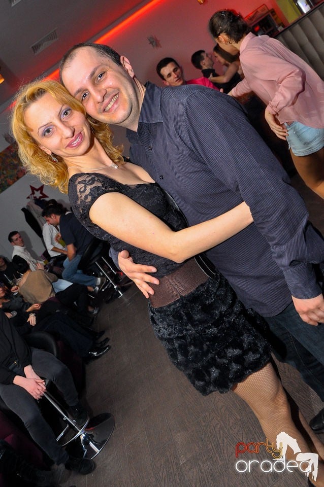 Seară de dans în Blondy's Art Café, 