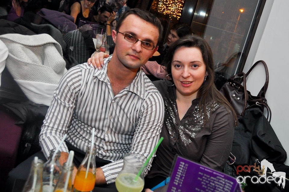 Seară de dans în Blondy's Art Café, 