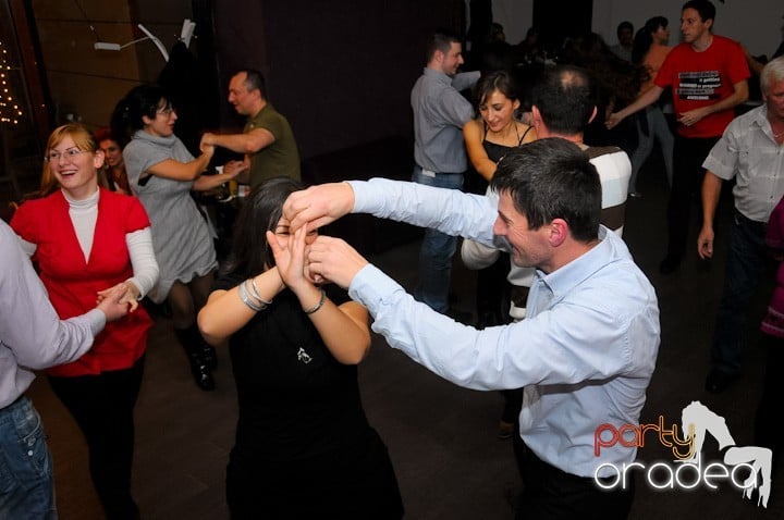 Seară de dans în Blondy's Art Café, 