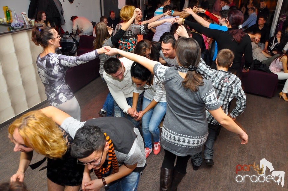 Seară de dans în Blondy's Art Café, 