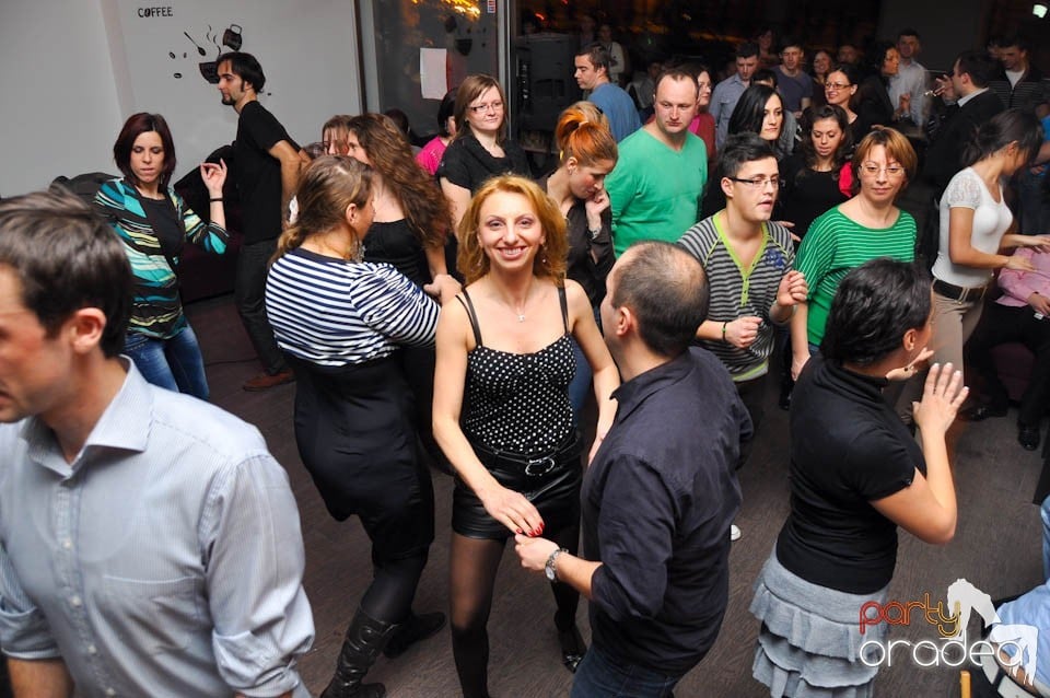 Seară de dans în Blondy's, 