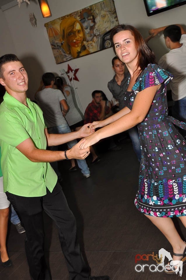 Seară de dans în Blondy's, 