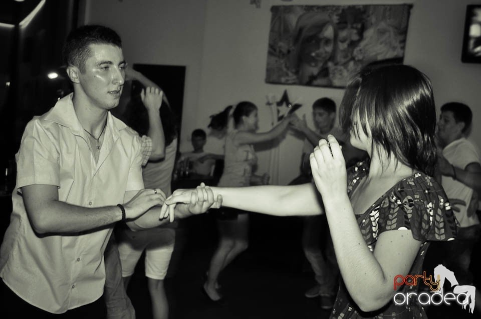 Seară de dans în Blondy's, 