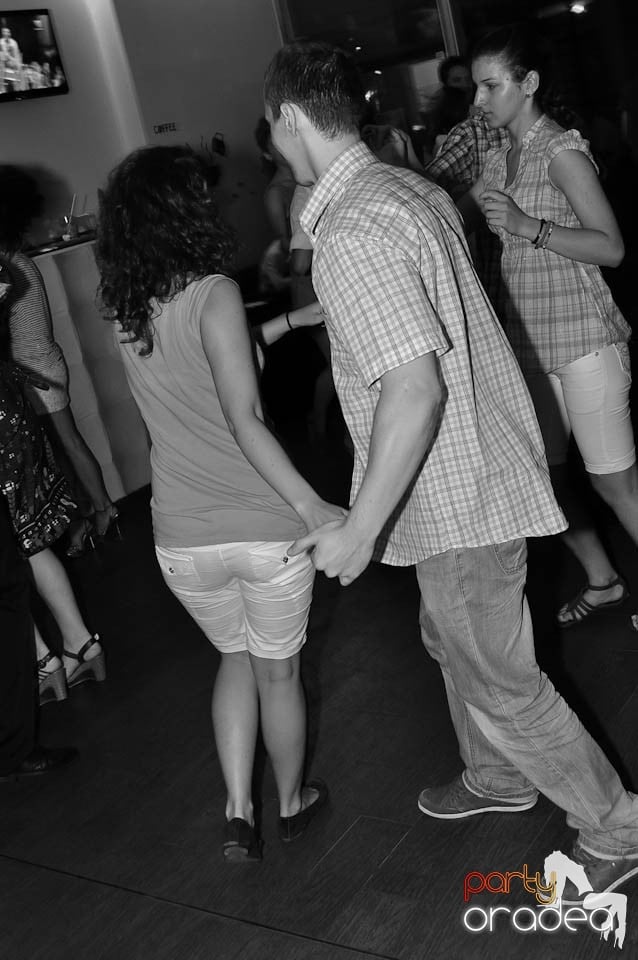 Seară de dans în Blondy's, 