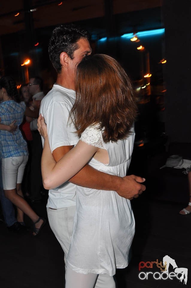 Seară de dans în Blondy's, 