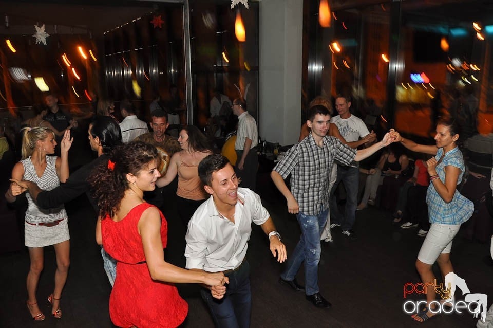 Seară de dans în Blondy's, 