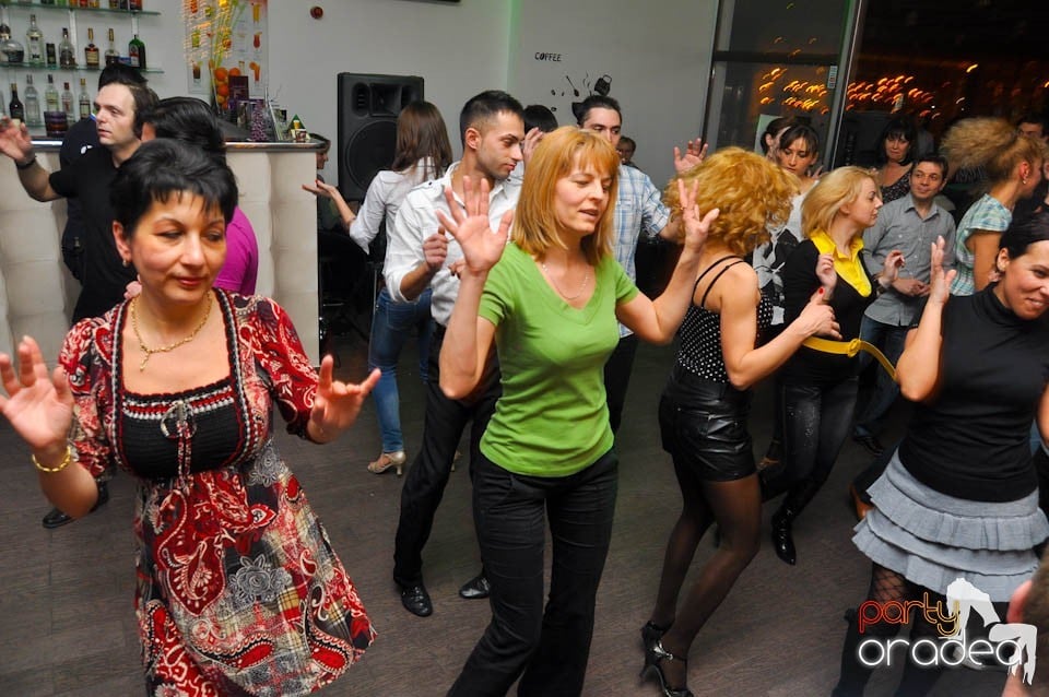 Seară de dans în Blondy's, 