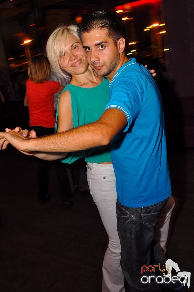 Seară de dans în Blondy's, 