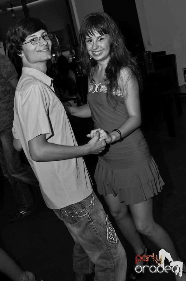 Seară de dans în Blondy's, 