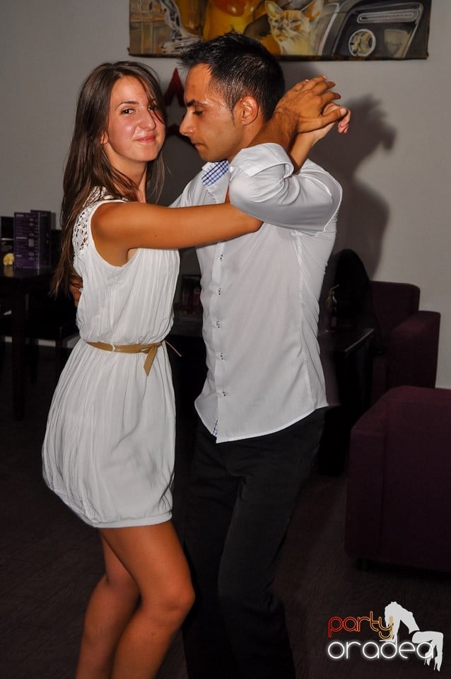 Seară de dans în Blondy's, 