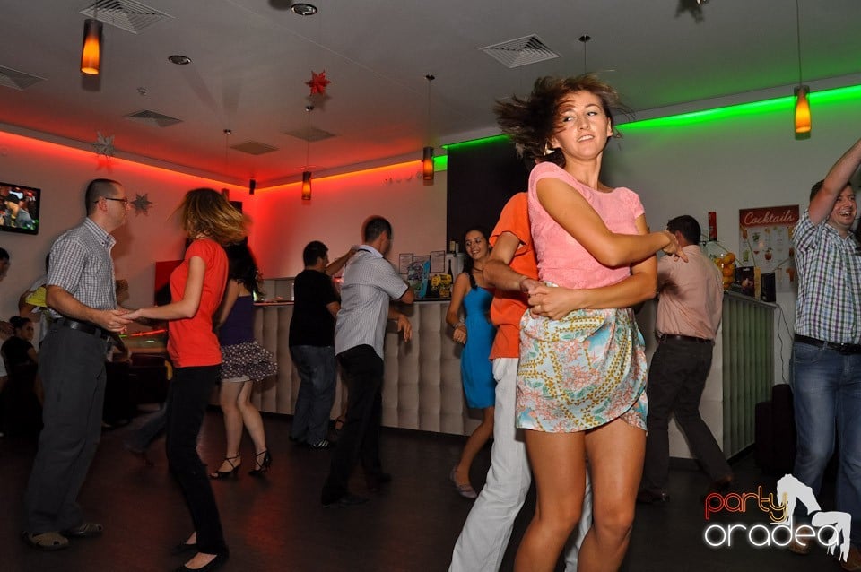 Seară de dans în Blondy's, 