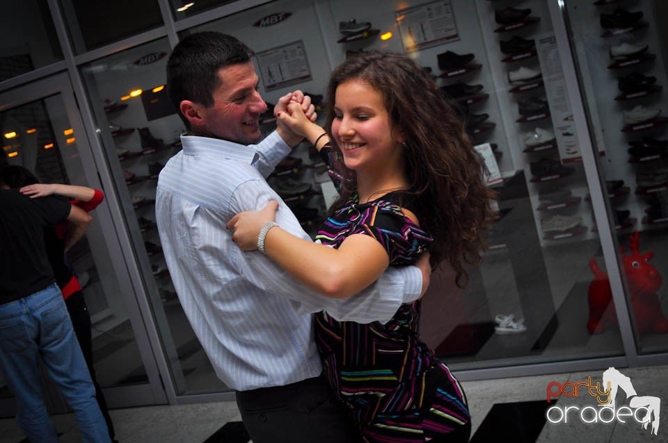 Seară de dans în Blondy's, 