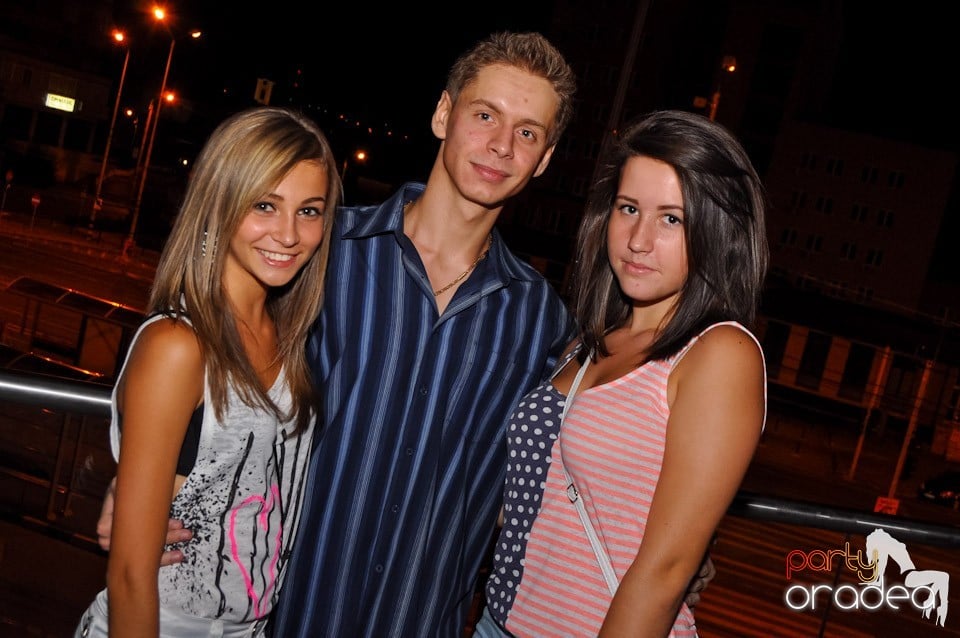 Seară de dans în Blondy's, 