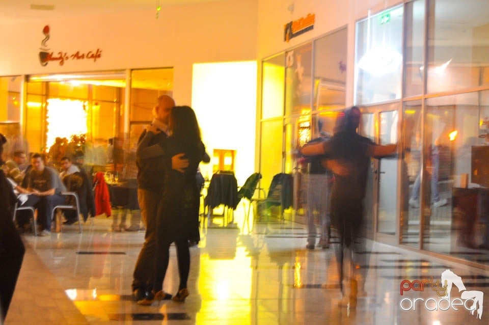 Seară de dans în Blondy's, 