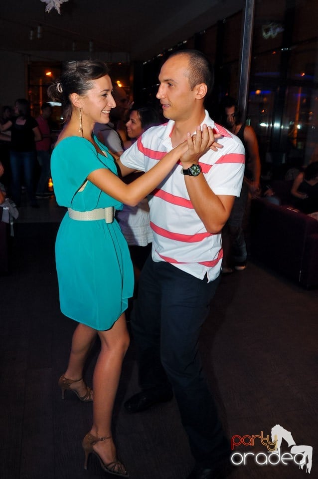 Seară de dans în Blondy's, 