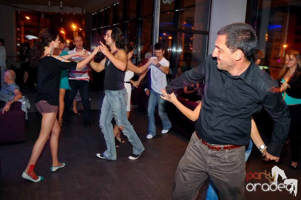 Seară de dans în Blondy's, 