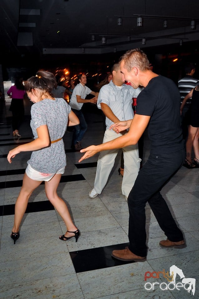 Seară de dans în Blondy's, 