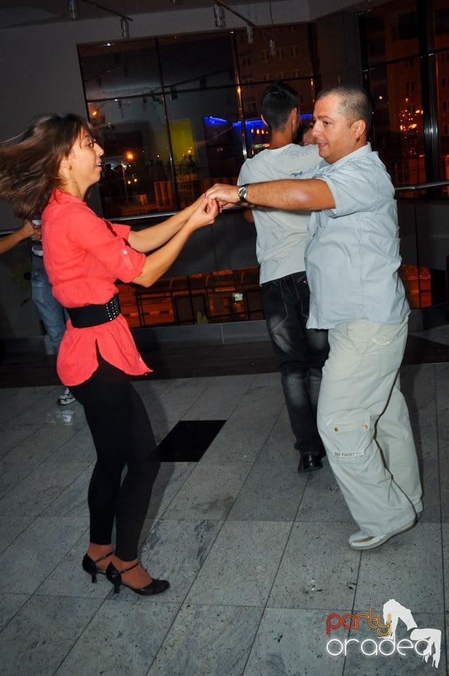 Seară de dans în Blondy's, 