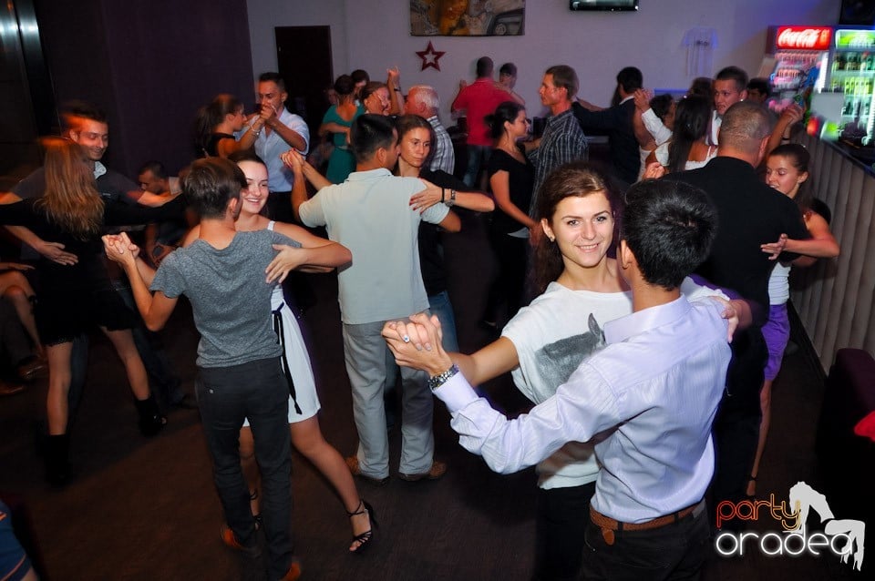 Seară de dans în Blondy's, 