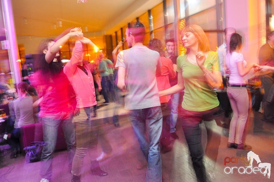 Seară de dans în Blondy's, 