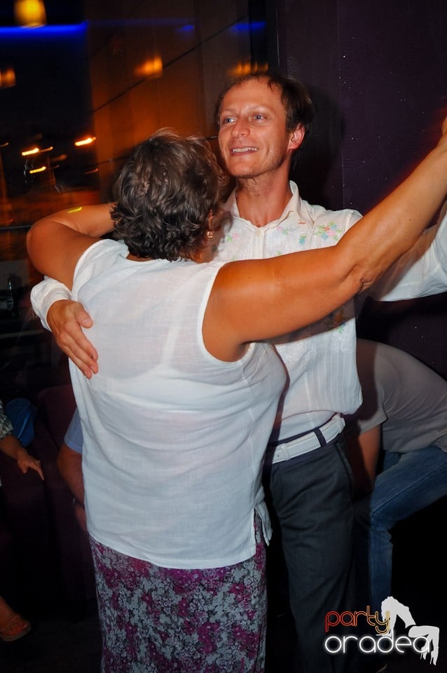 Seară de dans în Blondy's, 