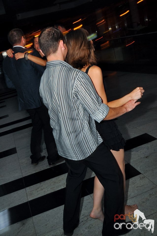 Seară de dans în Blondy's, 