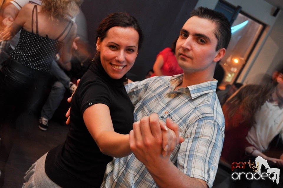 Seară de dans în Blondy's, 