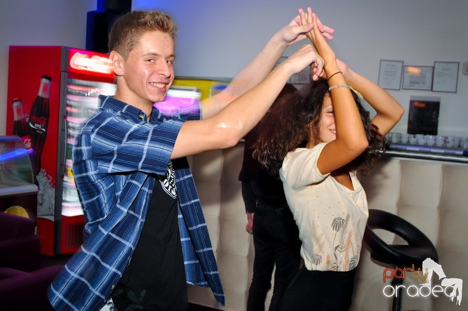 Seară de dans în Blondy's, 