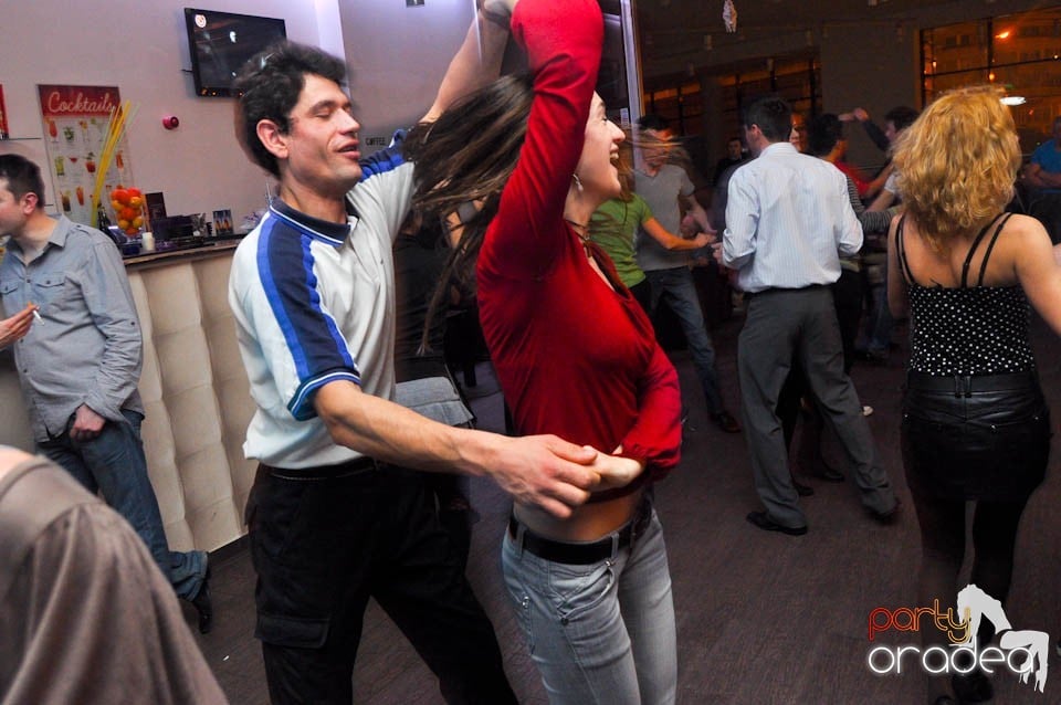 Seară de dans în Blondy's, 