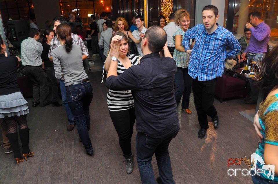 Seară de dans în Blondy's, 