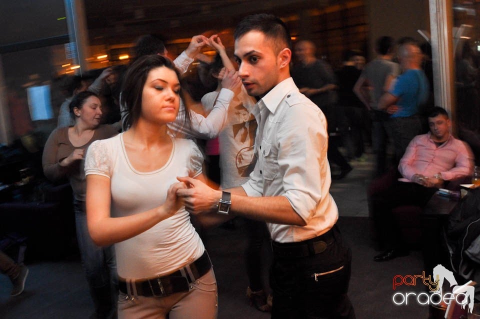 Seară de dans în Blondy's, 