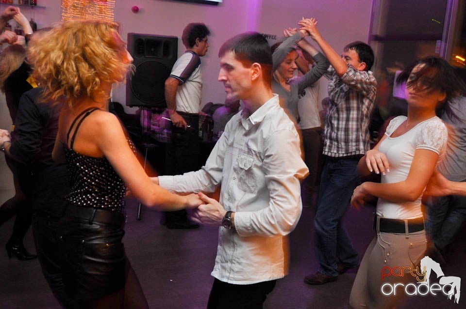 Seară de dans în Blondy's, 