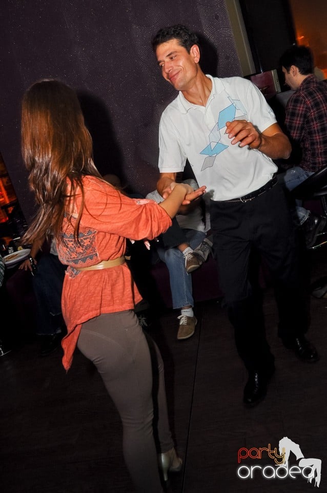 Seară de dans în Blondy's, 