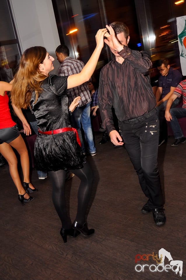 Seară de dans în Blondy's, 