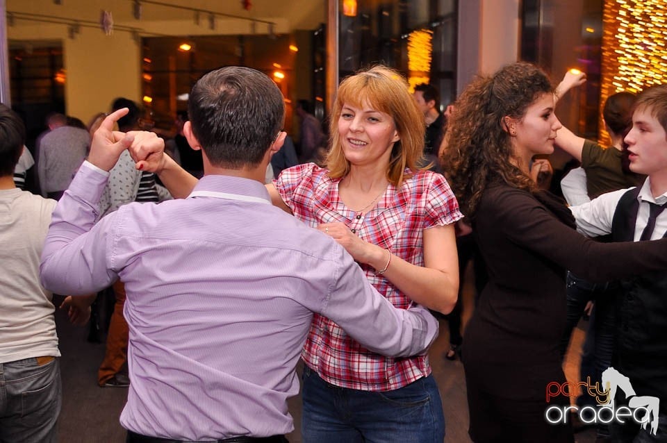 Seară de dans în Blondy's, 