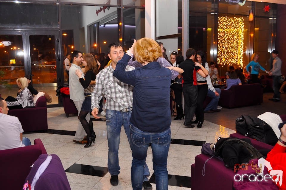 Seară de dans în Blondy's, 