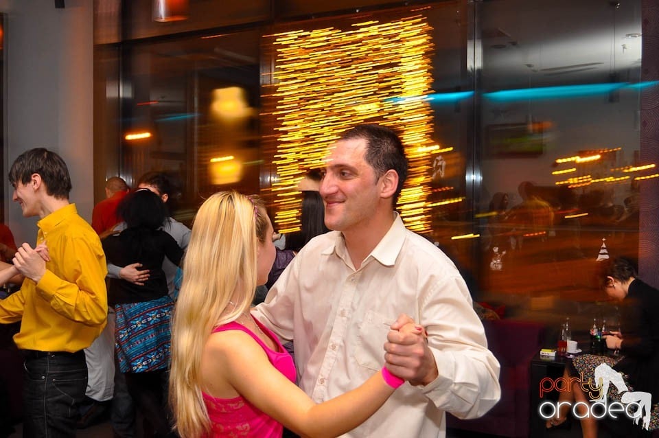 Seară de dans în Blondy's, 