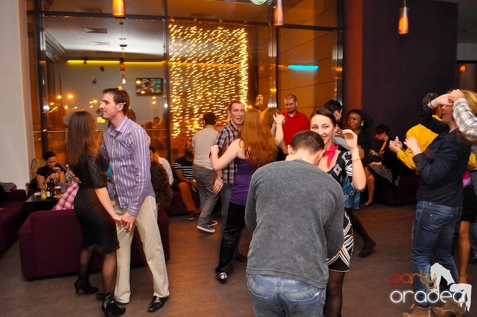 Seară de dans în Blondy's, 